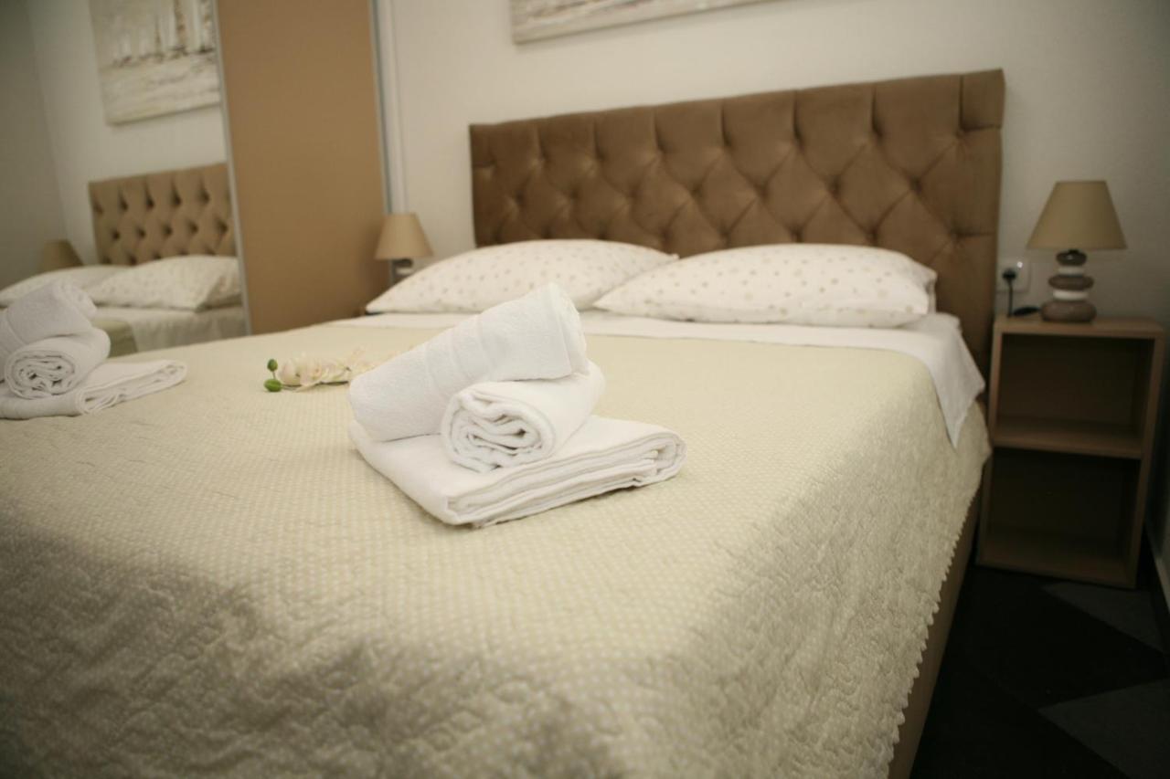 Apartments Old Town Trogir Bagian luar foto
