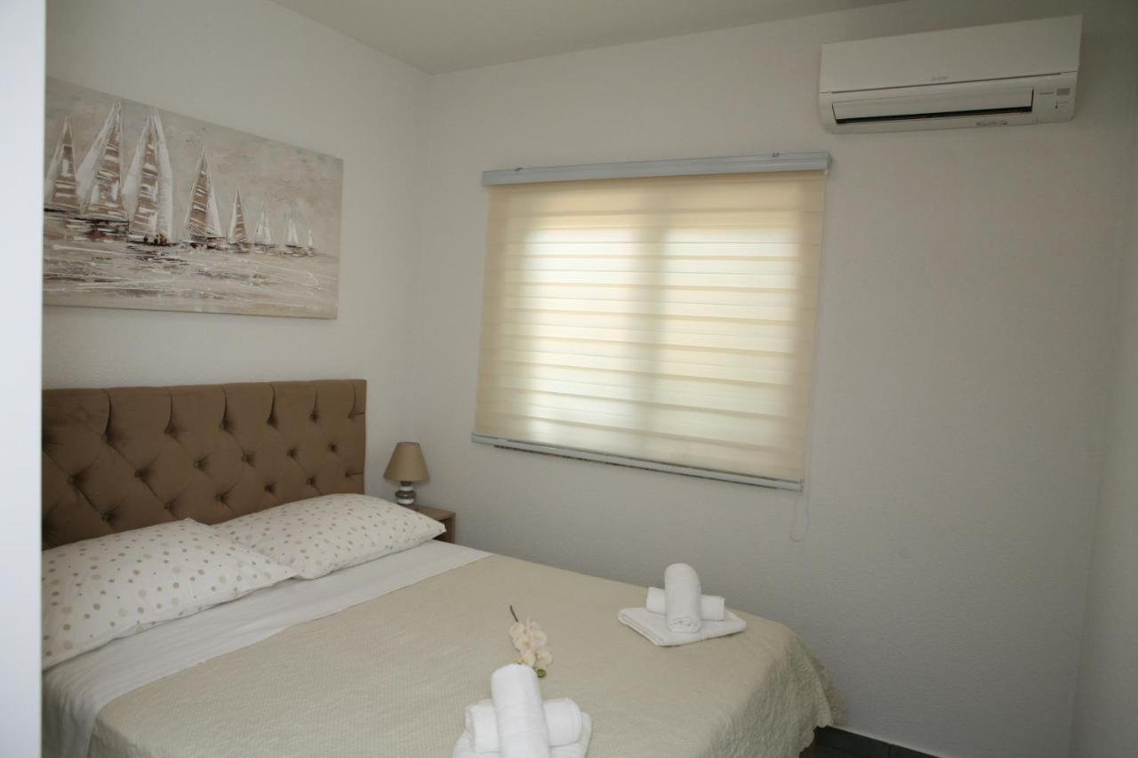 Apartments Old Town Trogir Bagian luar foto